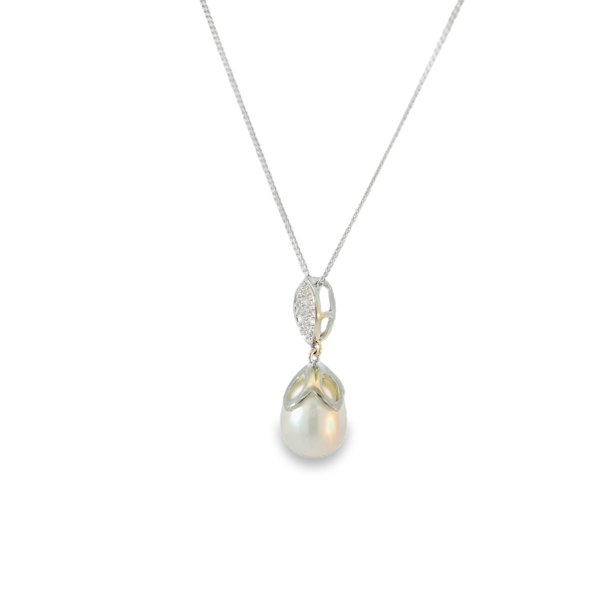 Diamond White Pearl Pendant